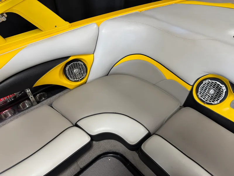Slide: The Image of Malibu WAKESETTER 21 VLX 2012 - 23