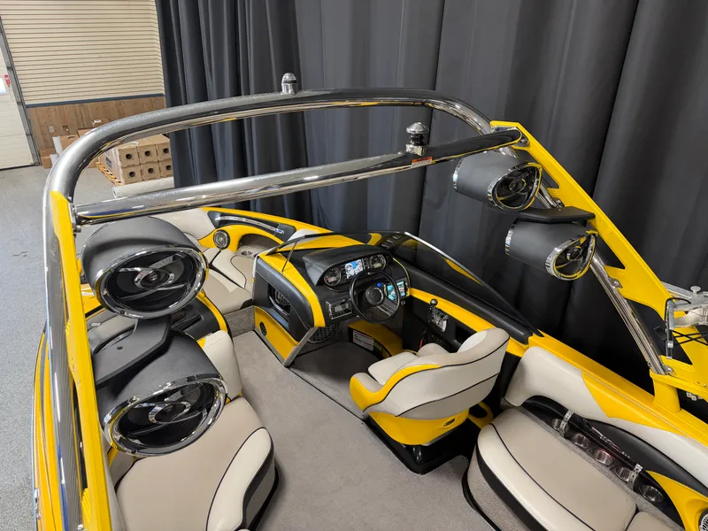 Slide: The Image of Malibu WAKESETTER 21 VLX 2012 - 66