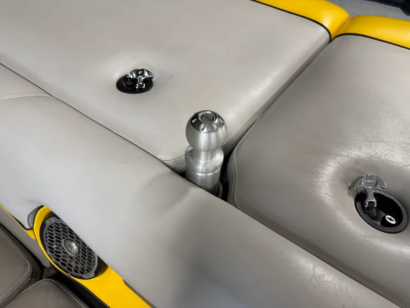 Slide: The Image of Malibu WAKESETTER 21 VLX 2012 - 18