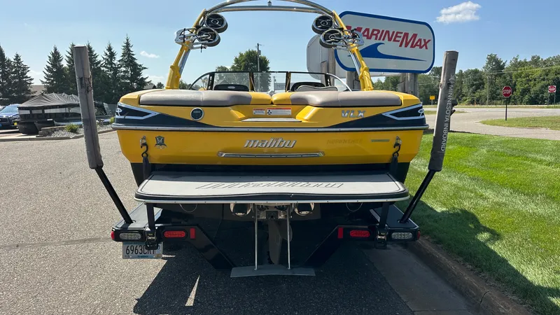 Slide: The Image of Malibu WAKESETTER 21 VLX 2012 - 3