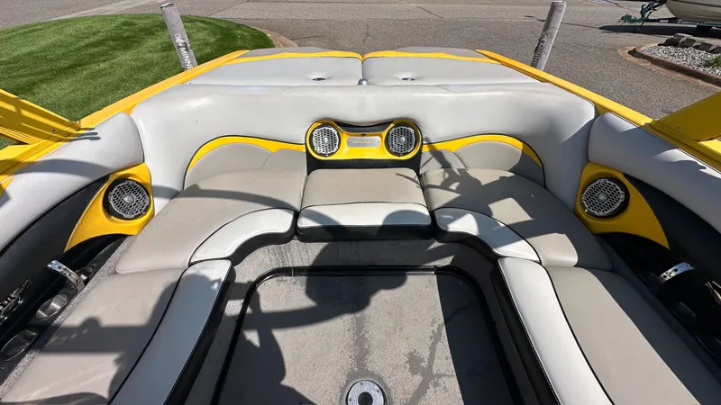 Slide: The Image of Malibu WAKESETTER 21 VLX 2012 - 11