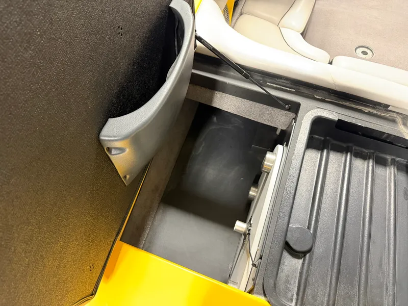 Slide: The Image of Malibu WAKESETTER 21 VLX 2012 - 13