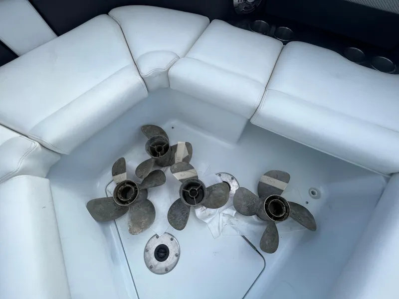 Slide: The Image of Formula 350 Crossover Bowrider 2014 - 51