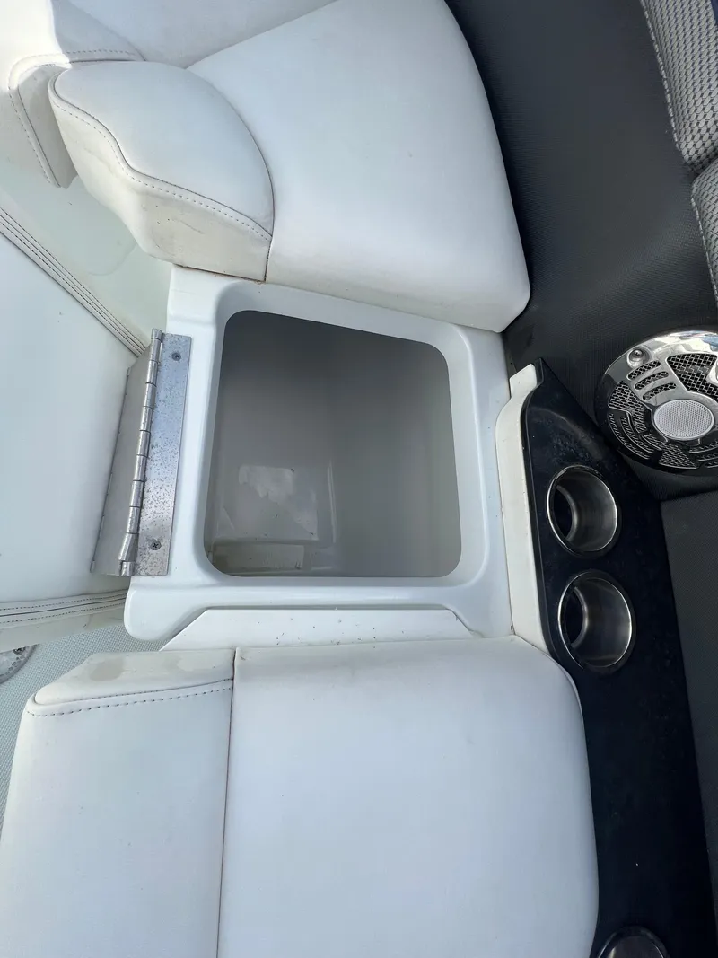 Slide: The Image of Formula 350 Crossover Bowrider 2014 - 56