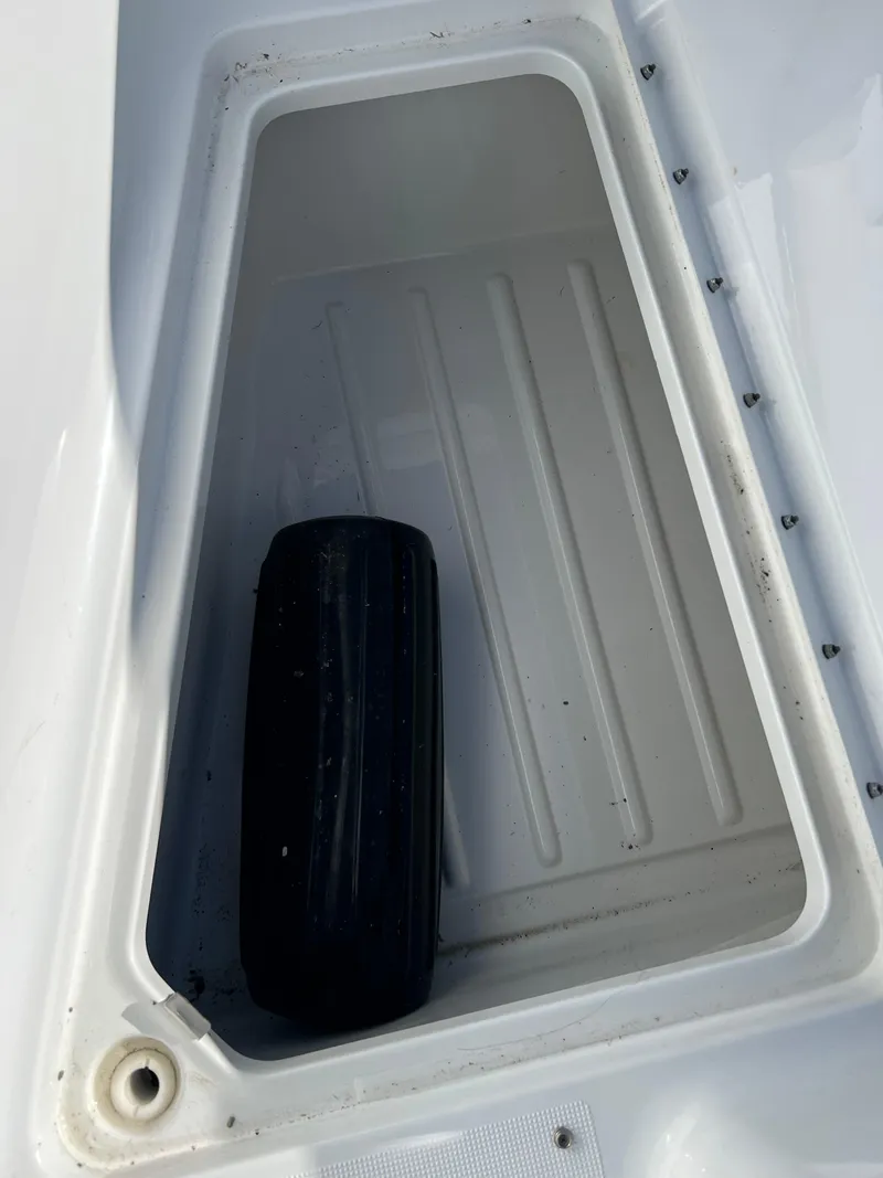 Slide: The Image of Formula 350 Crossover Bowrider 2014 - 61