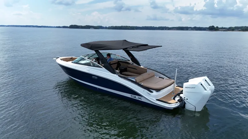 Slide: The Image of Sea Ray SLX 280 Outboard 2027 - 5