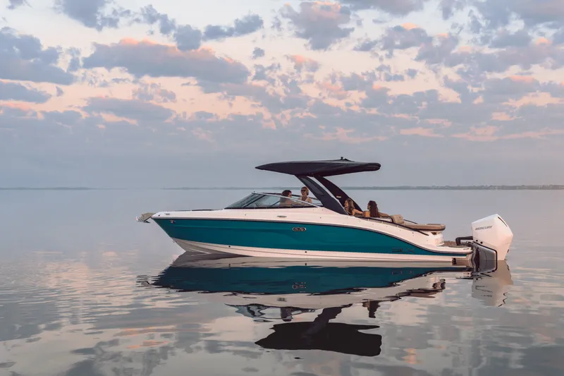Slide: The Image of Sea Ray SLX 280 Outboard 2027 - 3