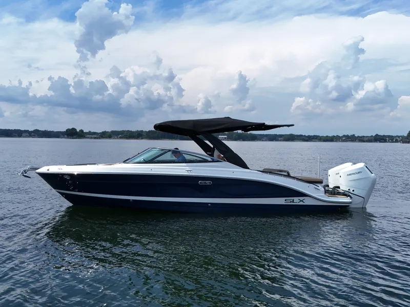 The Image of Sea Ray SLX 280 Outboard 2027 - 0