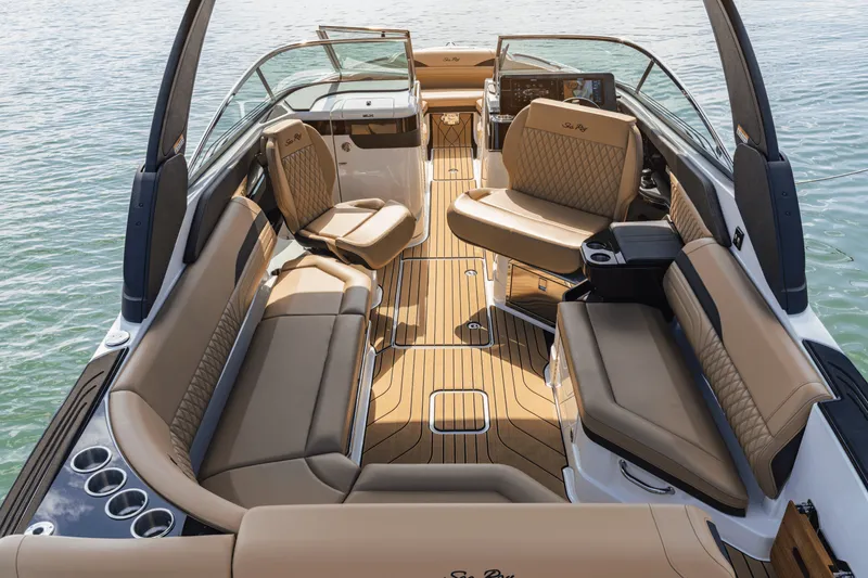 Slide: The Image of Sea Ray SLX 280 Outboard 2027 - 15