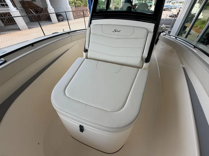 Slide: The Image of Scout 305 LXF 2027 - 20