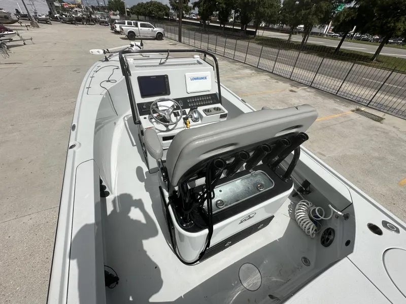 Slide: The Image of Blazer Bay 2700 Hybrid 2021 - 16