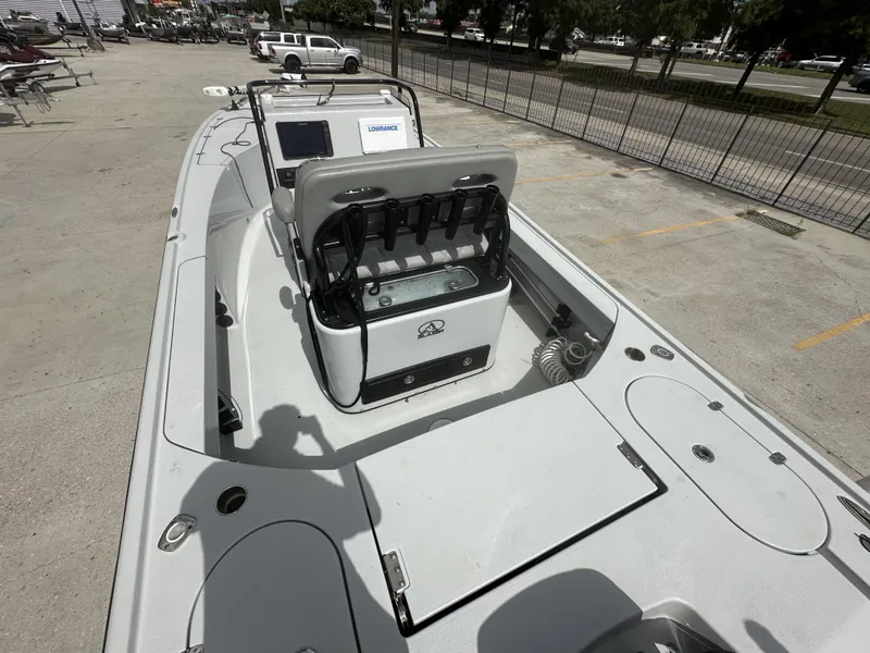 Slide: The Image of Blazer Bay 2700 Hybrid 2021 - 7