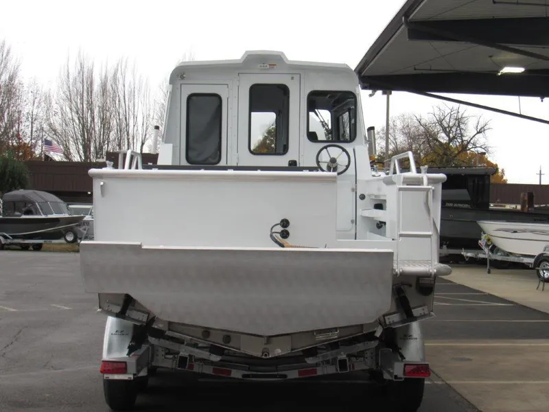 Slide: The Image of Hewescraft 270 Alaskan 2026 - 4