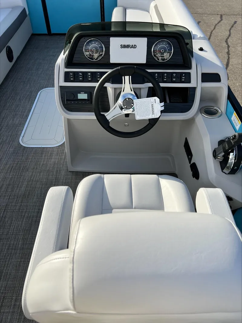 Slide: The Image of Sweetwater SW2286SB 2024 - 12