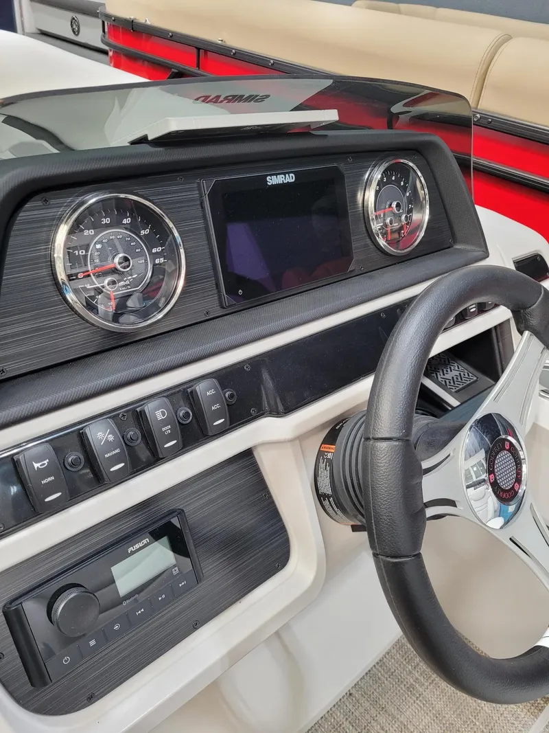 Slide: The Image of Sweetwater SW2286SB 2024 - 14