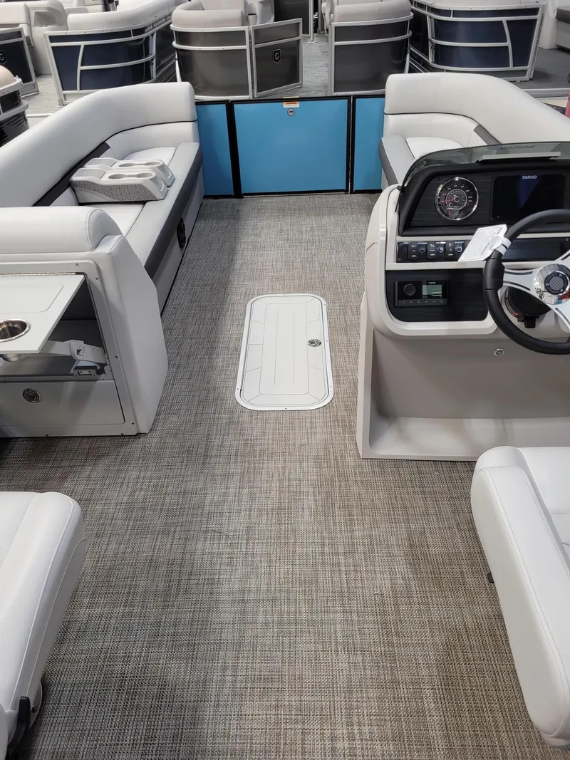 Slide: The Image of Sweetwater SW2286SB 2024 - 18