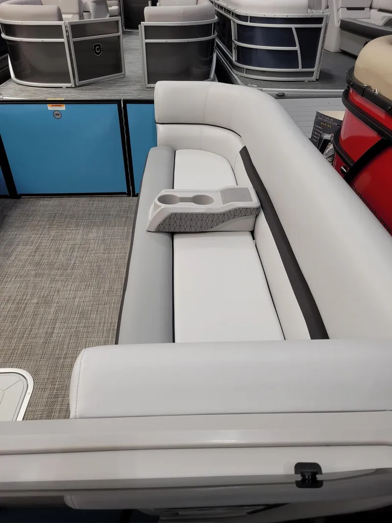 Slide: The Image of Sweetwater SW2286SB 2024 - 20