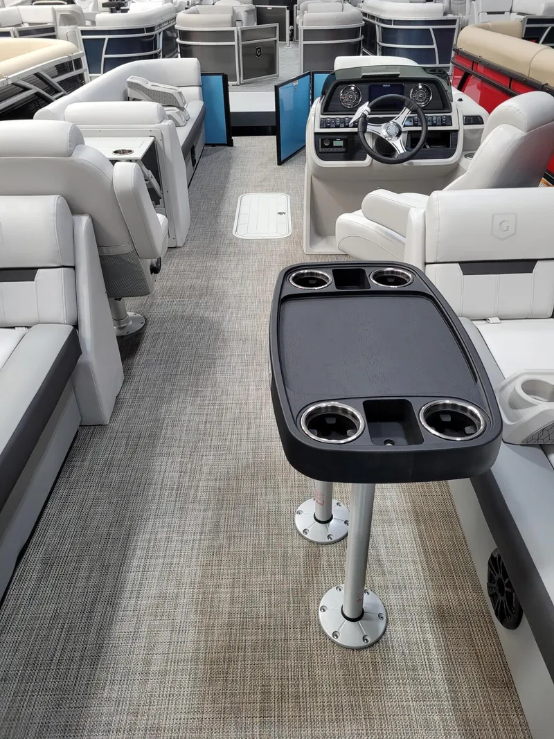 Slide: The Image of Sweetwater SW2286SB 2024 - 4