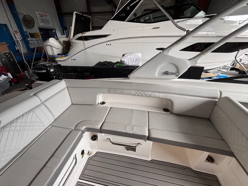 Slide: The Image of Sea Ray SDX 290 Outboard 2026 - 9