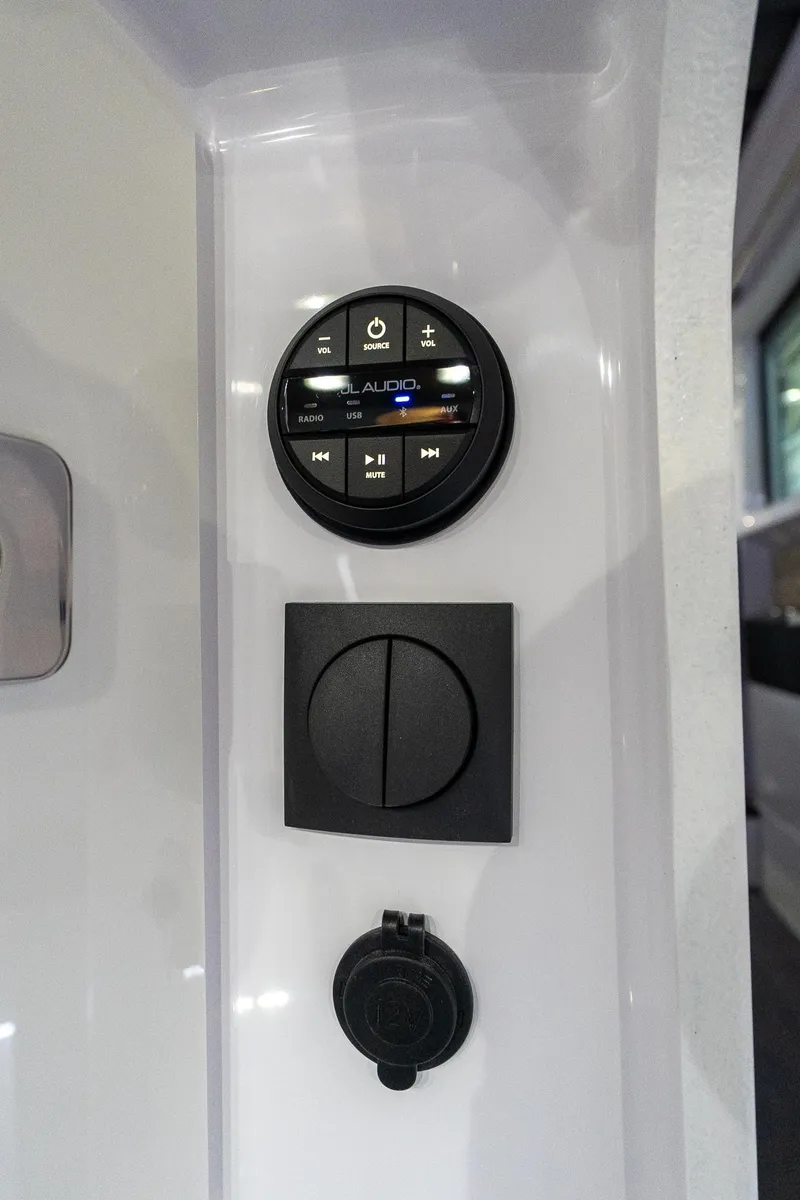 Slide: The Image of Control panel of the 2024 Axopar 37 Cross Cabin XC boat. - 40