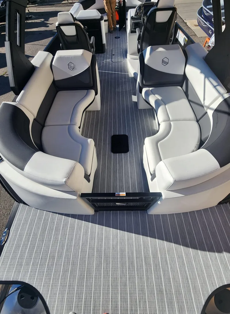 Slide: The Image of Rear View - 10