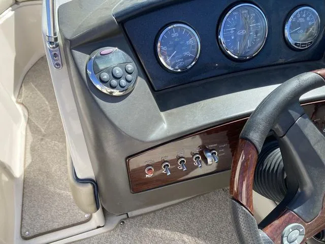 Slide: The Image of Sea Ray 230 Select 2007 - 13