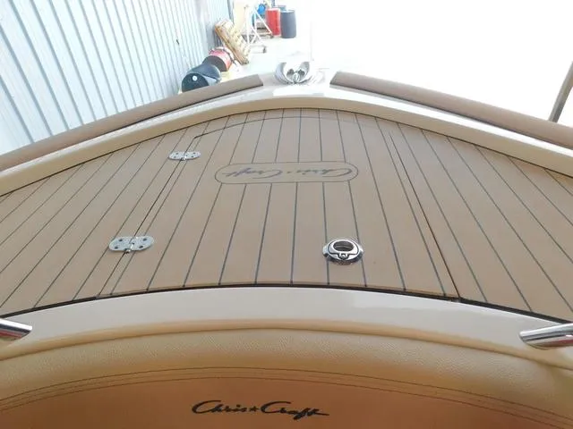 Slide: The Image of Chris-Craft Calypso 35 2022 - 30