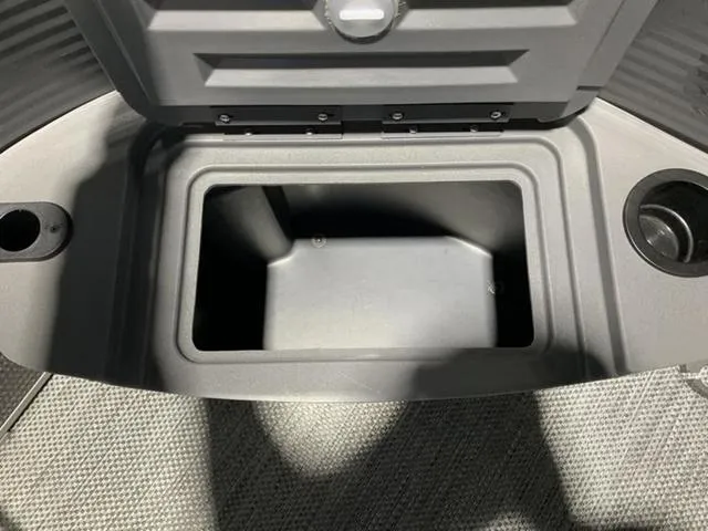 Slide: The Image of Bennington SV Fishing 20 SVF Pontoon 2024 - 7