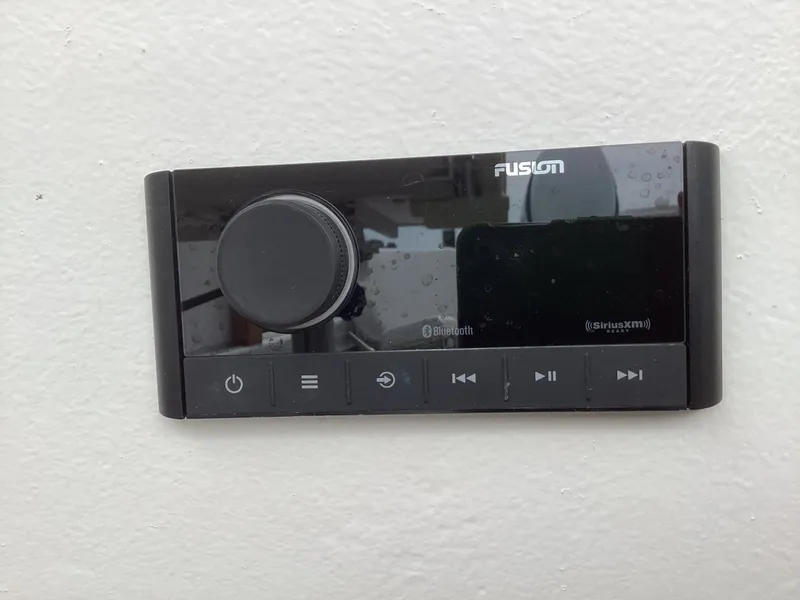 Slide: The Image of Ellis Downeast Hardtop 1993 - 40