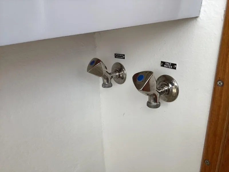 Slide: The Image of Ellis Downeast Hardtop 1993 - 42