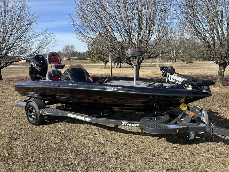 Slide: The Image of Triton 18 TrX 2024 - 12