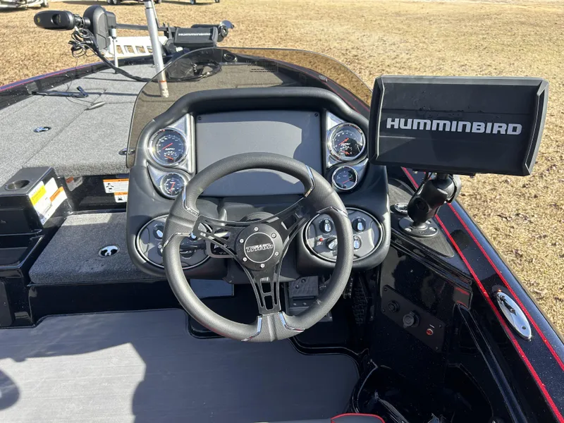 Slide: The Image of Triton 18 TrX 2024 - 18