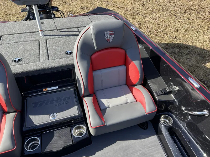 Slide: The Image of Triton 18 TrX 2024 - 8