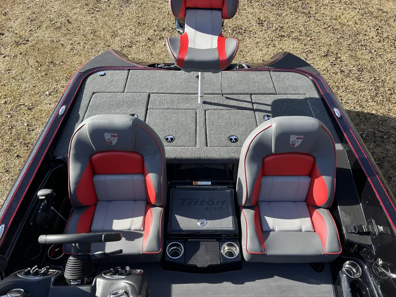 Slide: The Image of Triton 18 TrX 2024 - 9