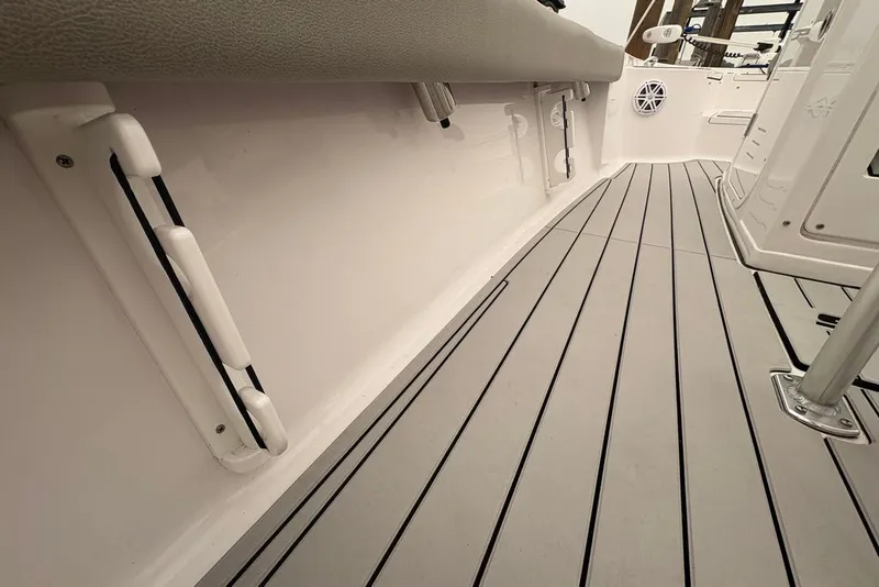 Slide: The Image of Sportsman Masters 227 Bay Boat 2023 - 18