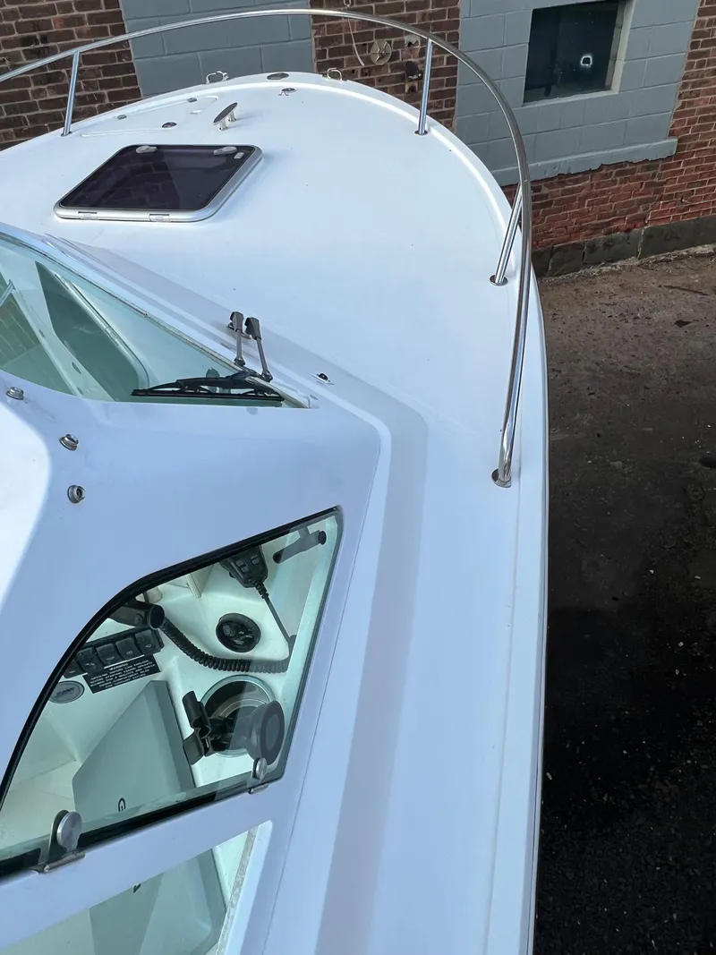 Slide: The Image of 2015 Hunt Yachts Harrier Sport boat deck and cockpit view. - 7