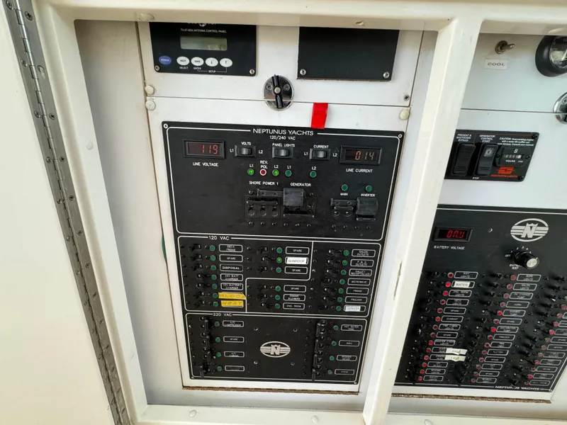 Slide: The Image of Neptunus 55 Cabrio 2006 - 65