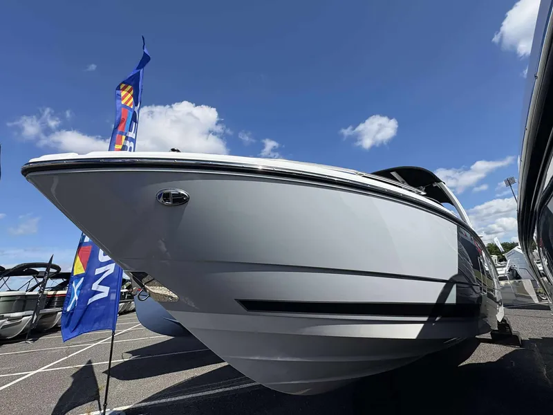 Slide: The Image of Monterey 275 SS 2026 - 26