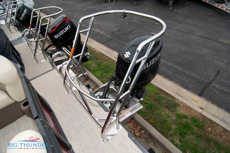 Slide: The Image of 2023 Crest Classic Platinum 240 SLC with dual Suzuki outboard motors. - 42