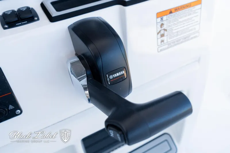Slide: The Image of Yamaha throttle control on 2024 Sea Fox 251 BayFox Center Console boat. - 22