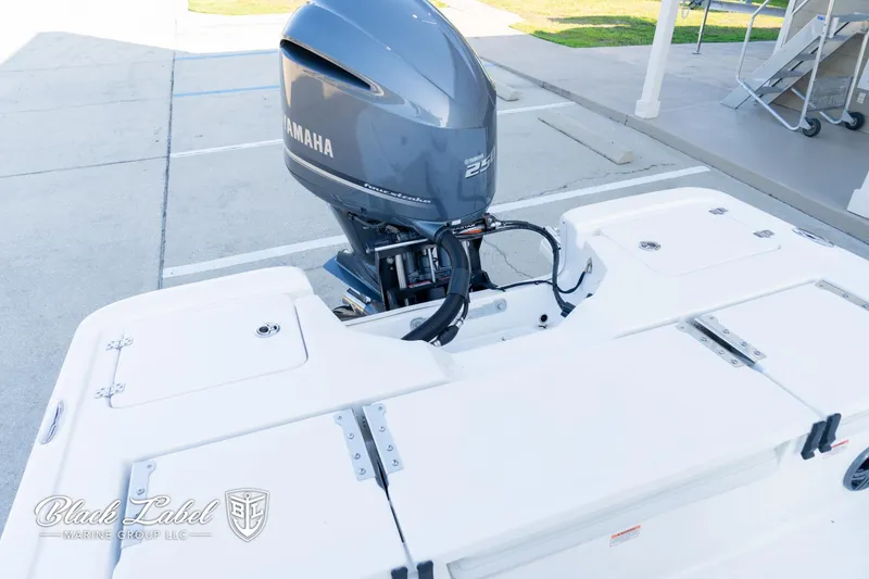 Slide: The Image of 2024 Sea Fox 251 BayFox Center Console with Yamaha outboard motor. - 27