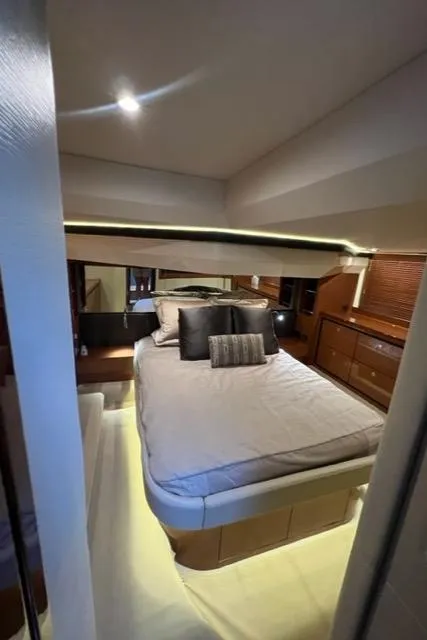 Slide: The Image of Sea Ray 510 Fly 2016 - 97