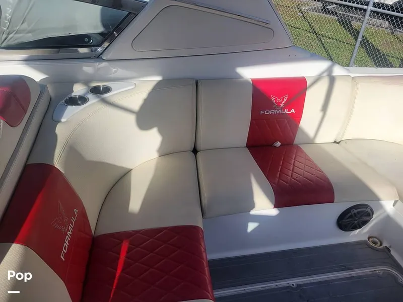 Slide: The Image of 2005 Formula 330SS for sale in Miami, FL - 19