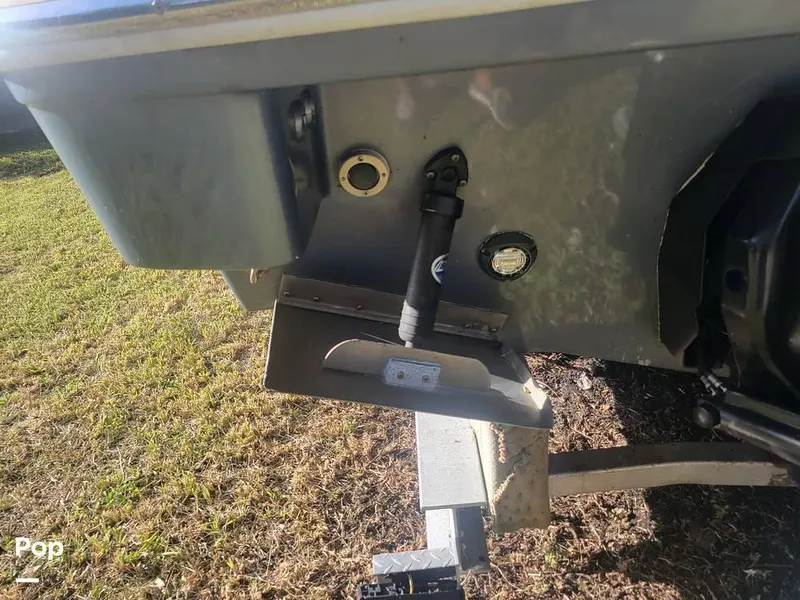 Slide: The Image of 2005 Formula 330SS for sale in Miami, FL - 50