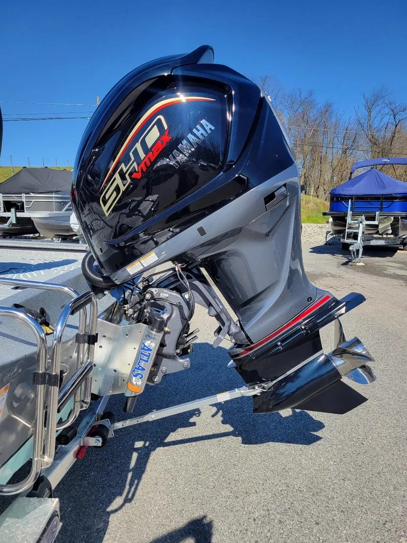 Slide: The Image of 2024 Xpress H24 Bay boat with Yamaha SHO VMAX outboard motor. - 3