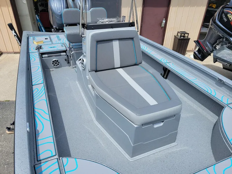 Slide: The Image of 2024 Xpress X23 Bay Lounge boat with dual Yamaha 150 engines, in stock. - 14
