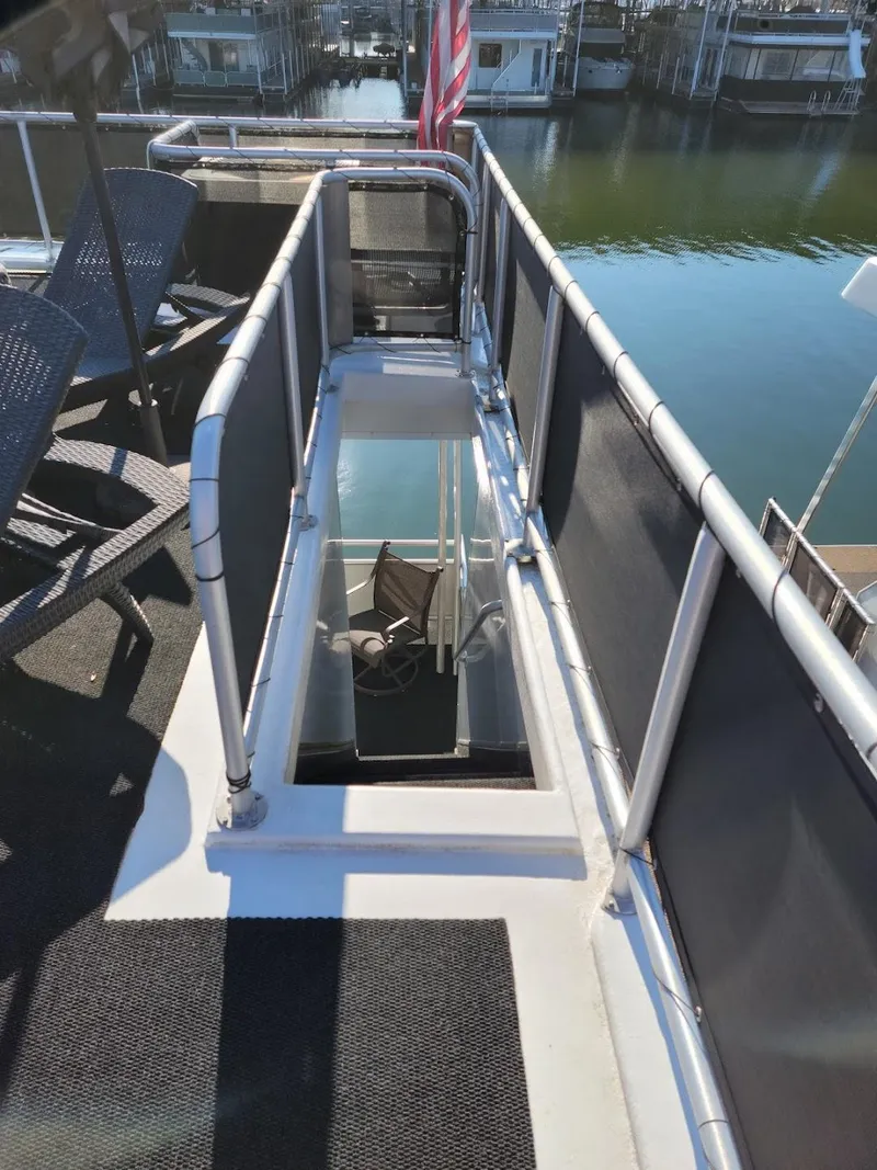 Slide: The Image of 2008 Sumerset Houseboat upper deck with water view and seating area. - 43