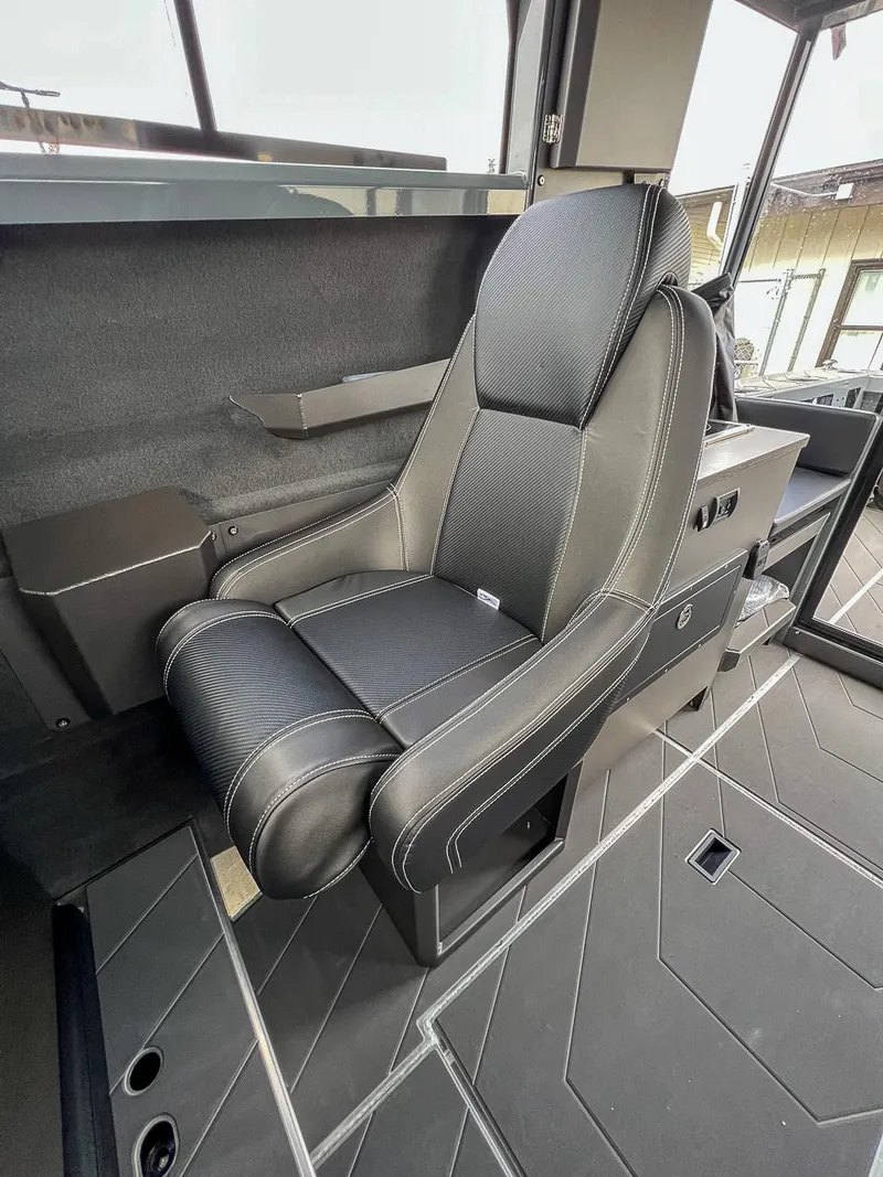 Slide: The Image of Stabi-Craft 2500 Ultracab XL 2026 - 10