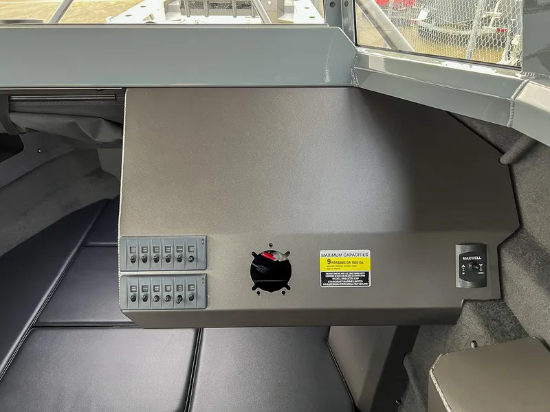 Slide: The Image of Stabi-Craft 2500 Ultracab XL 2026 - 8