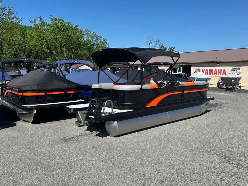 Slide: The Image of 2025 Bennington 21 SSR Quad Bench pontoon boat in stock at dealership. - 39